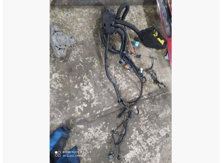 Проводка двигателя к Renault Master, 2003г.