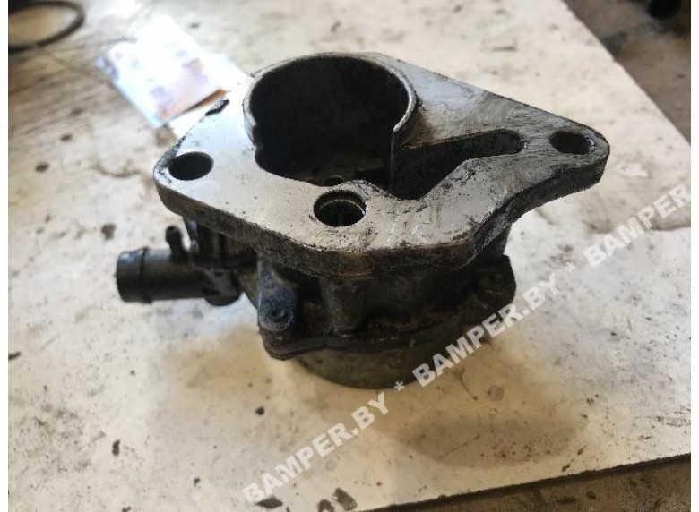 Насос вакуумный к Renault Trafic