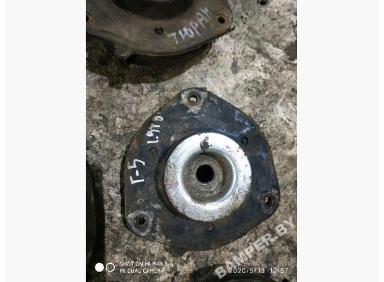 Опора амортизатора верхняя (чашка) к Volkswagen Golf, 2006г.