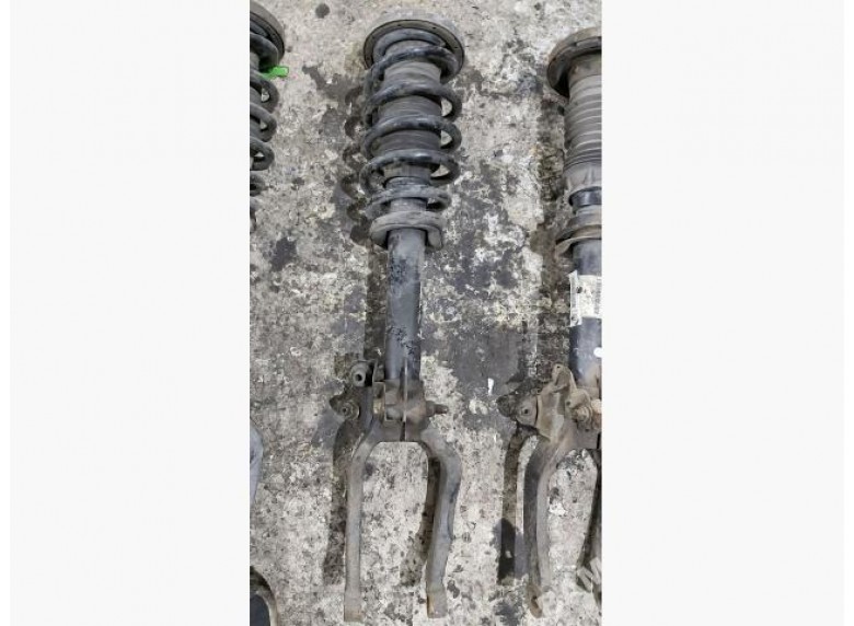 Амортизатор передний правый к Alfa Romeo 159