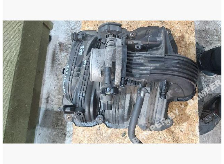 Коллектор впускной к Jeep Liberty, 2005г.