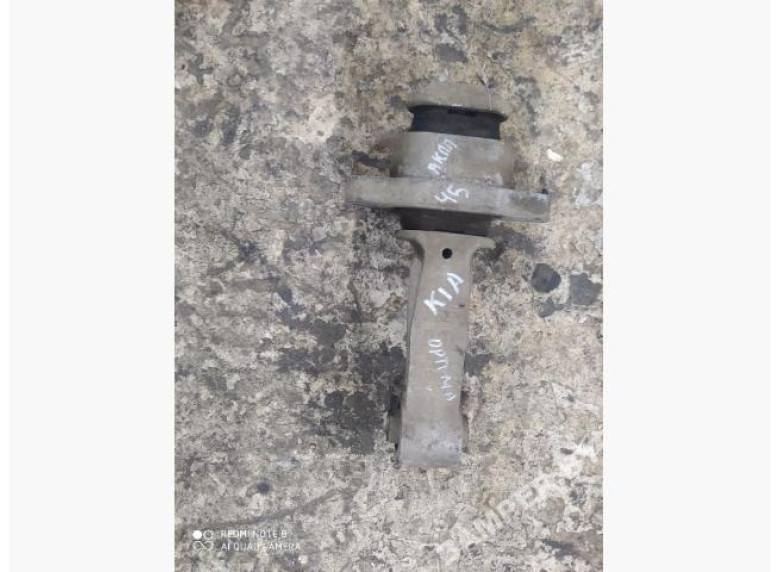 Подушка крепления КПП к Kia Optima