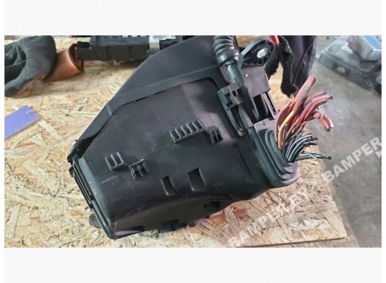 Блок предохранителей к Volvo S80