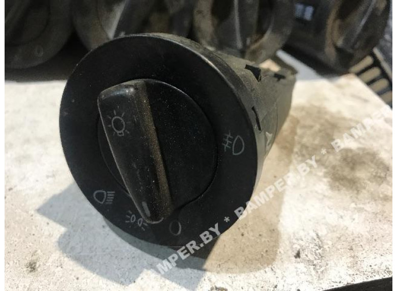 Переключатель света к Skoda Octavia