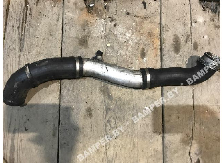 Патрубок интеркулера к BMW 3 E46, 2003г.