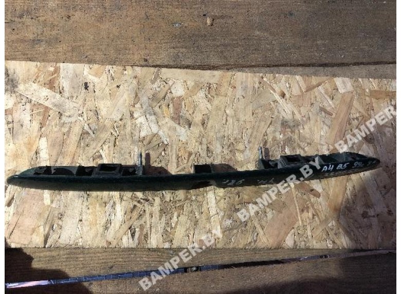 Накладка подсветки номера к Audi A4