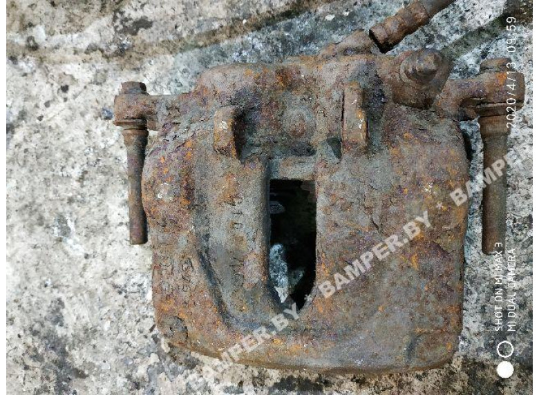 Суппорт передний левый к Renault Trafic, 2002г.