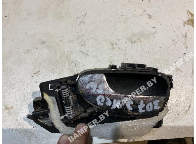 Ручка внутренняя задняя левая к Peugeot 307