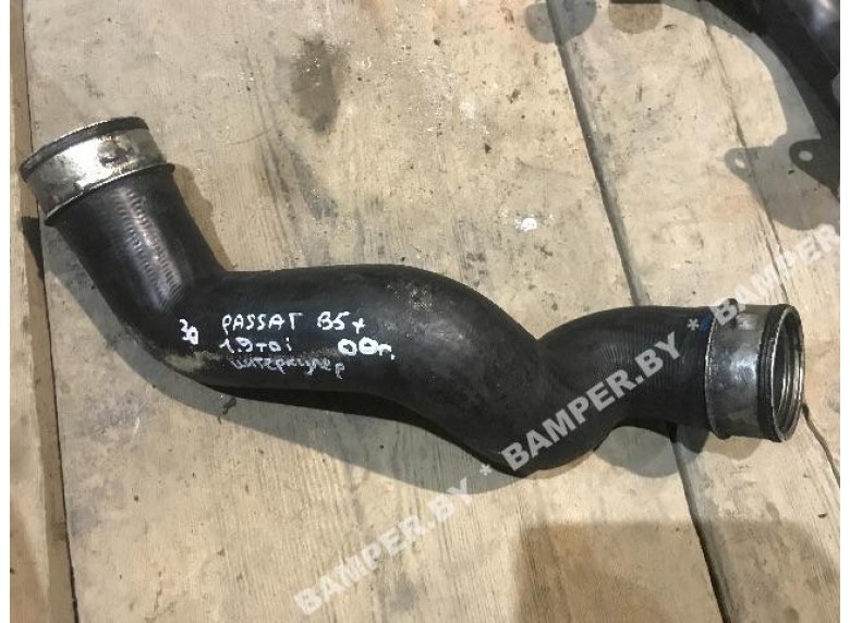 Патрубок интеркулера к Volkswagen Passat