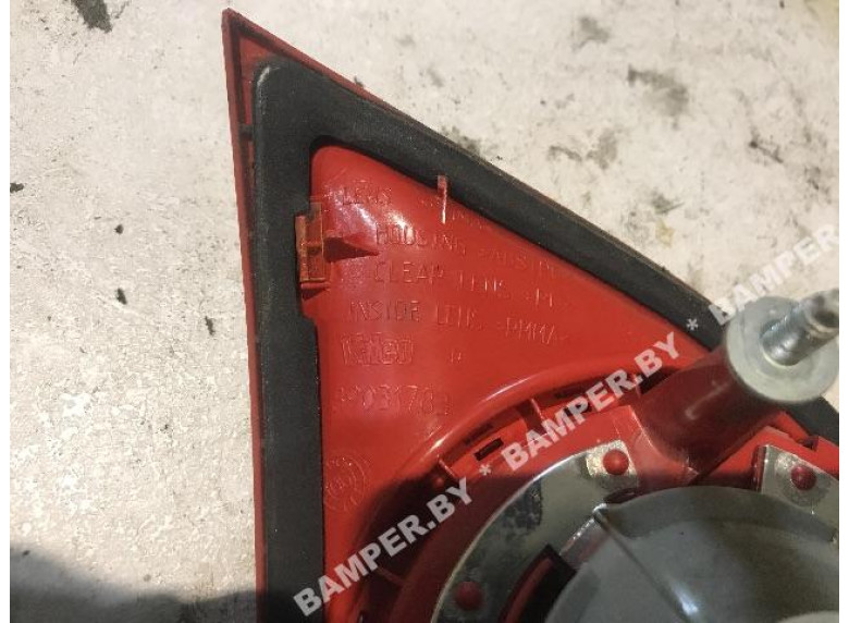 Фонарь крышки багажника правый к Volkswagen Golf, 2006г.