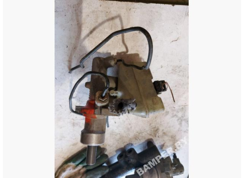 Цилиндр тормозной главный к Mercedes C W202, 1998г.