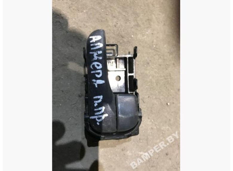 Ручка внутренняя передняя правая к Nissan Almera, 2004г.