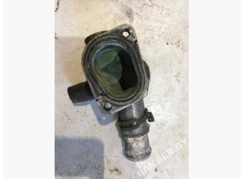 Фланец (тройник) системы охлаждения к Skoda Superb