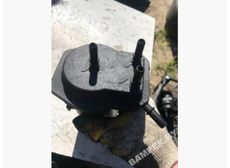 Корпус топливного фильтра к Renault Megane, 2004г.