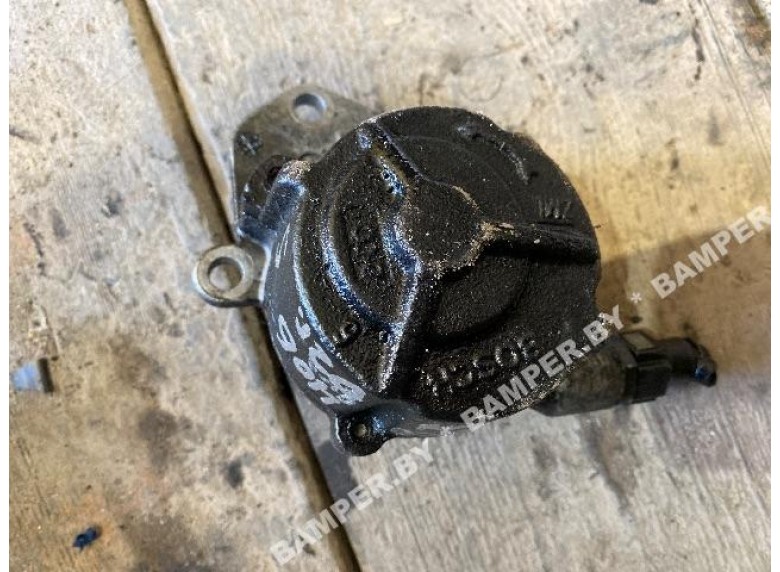 Насос вакуумный к Peugeot 406