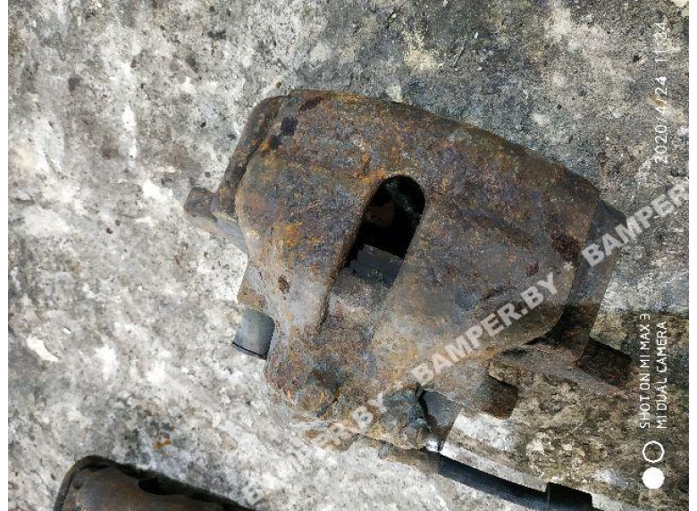 Суппорт передний правый к Volkswagen Sharan, 1998г.