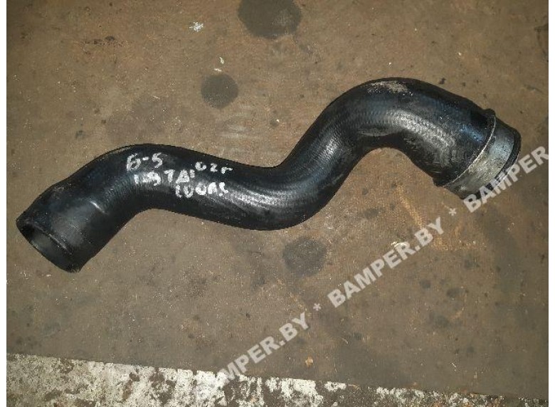 Патрубок (трубопровод, шланг) к Volkswagen Passat