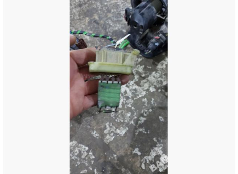 Сопротивление печки к Renault Master, 2001г.