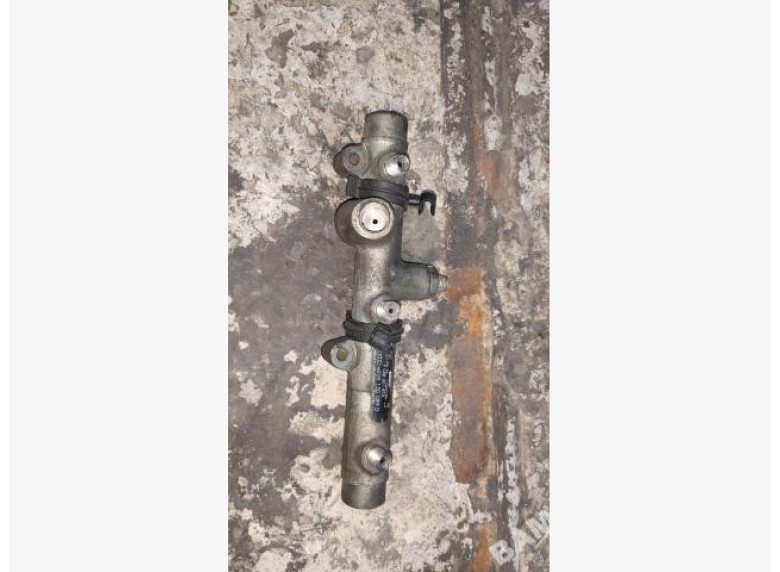 Топливная рампа к Audi A8