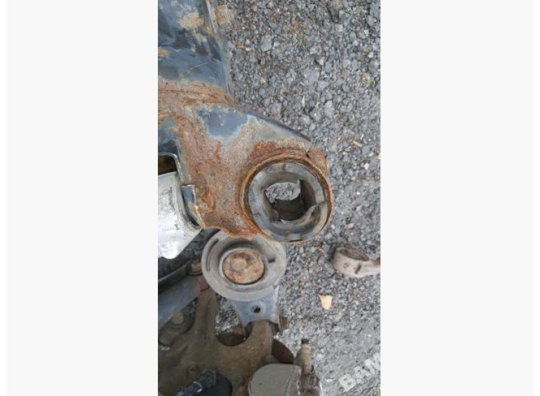 Балка подвески задняя к Hyundai Santa Fe