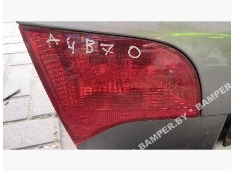 Фонарь крышки багажника левый к Audi A4, 2005г.
