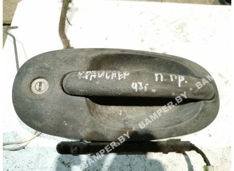 Ручка наружная передняя правая к Chrysler Voyager, 1999г.
