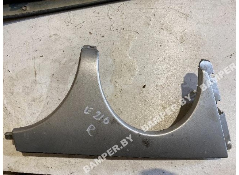 Ус под фару правый к Mercedes E W210