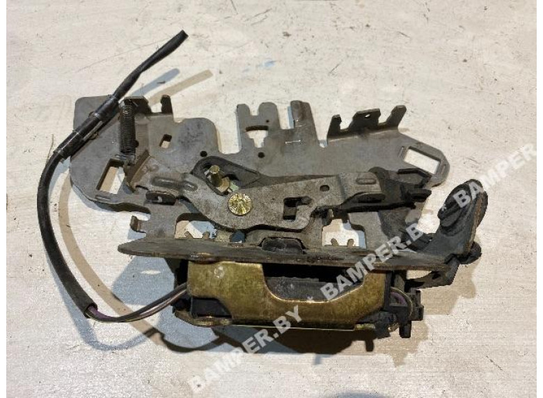 Замок двери задней правой к Chrysler Voyager, 1998г.