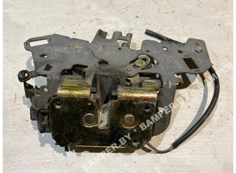 Замок двери задней правой к Chrysler Voyager, 1998г.