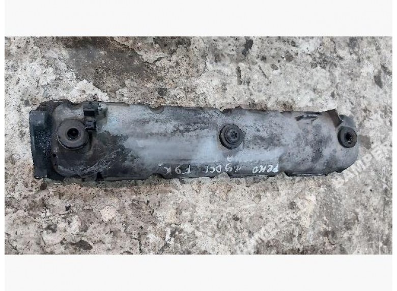 Клапанная крышка к Renault Trafic