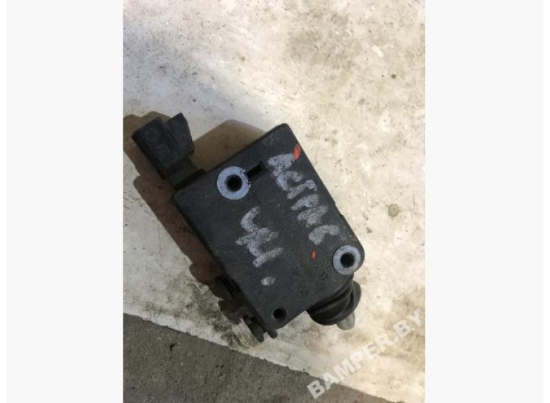 Активатор (привод) замка двери к Opel Astra, 2000г.