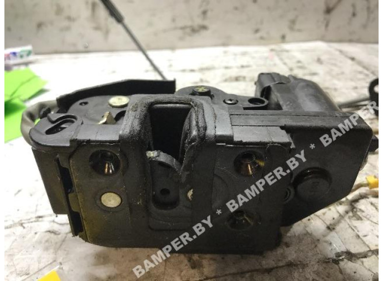 Замок двери передней правой к Hyundai Getz, 2004г.