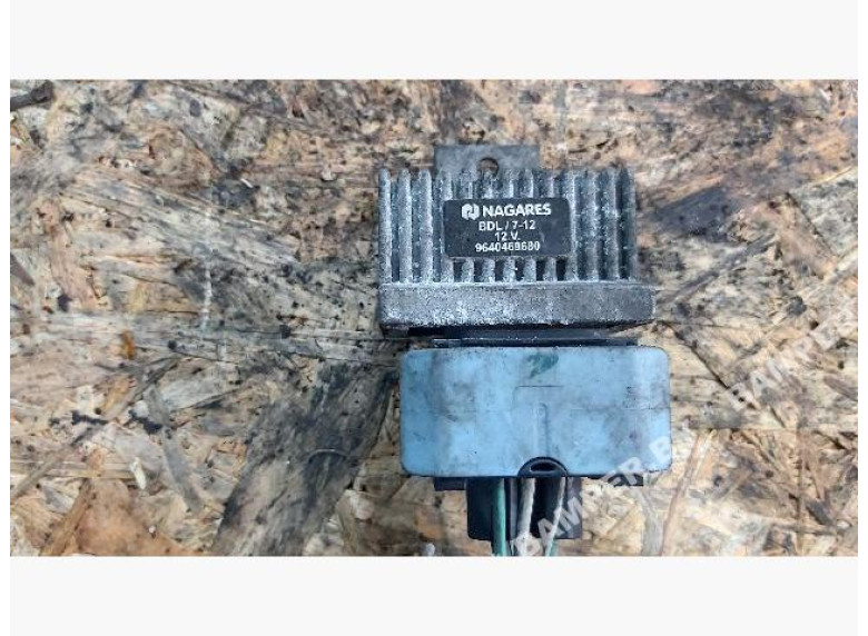 Реле накала свечей к Citroen C5, 2001г.