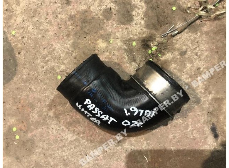 Патрубок интеркулера к Volkswagen Passat