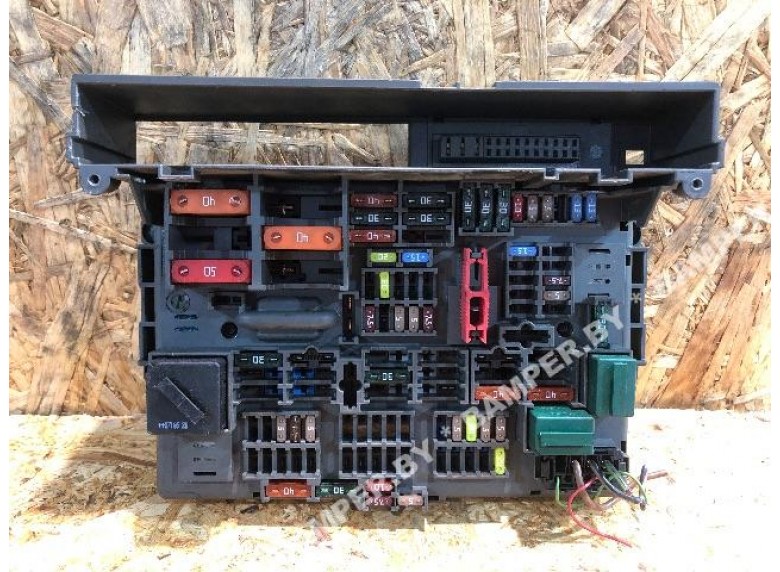 Блок предохранителей к BMW 1 E87/E81/E82/E88