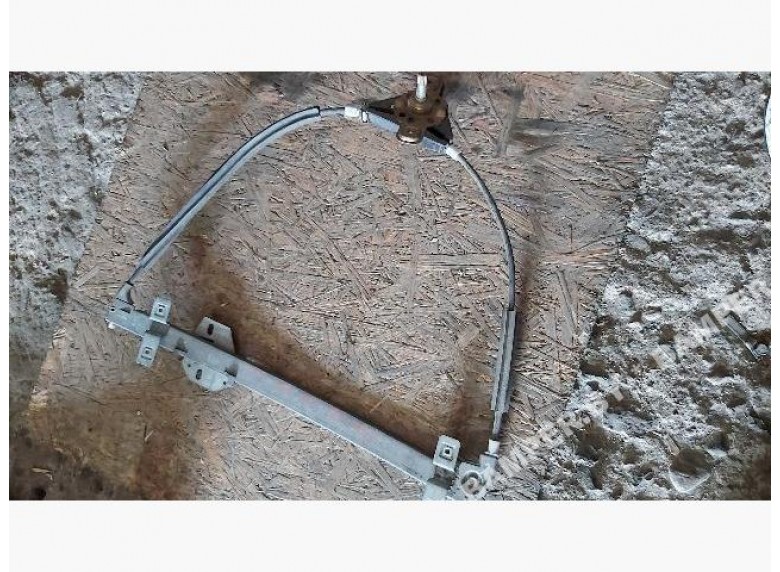 Стеклоподъемник передний правый к Volkswagen Golf