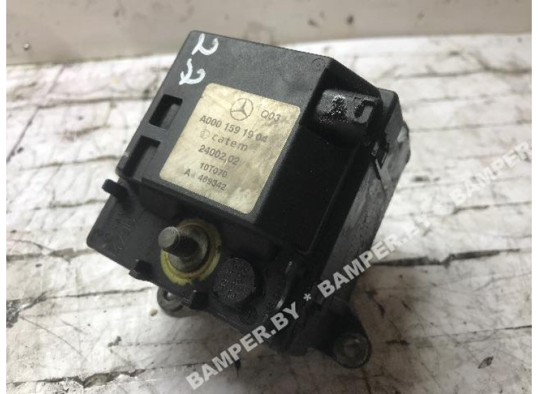 Подогреватель охлаждающей жидкости (антифриза) к Mercedes C W203, 2002г.