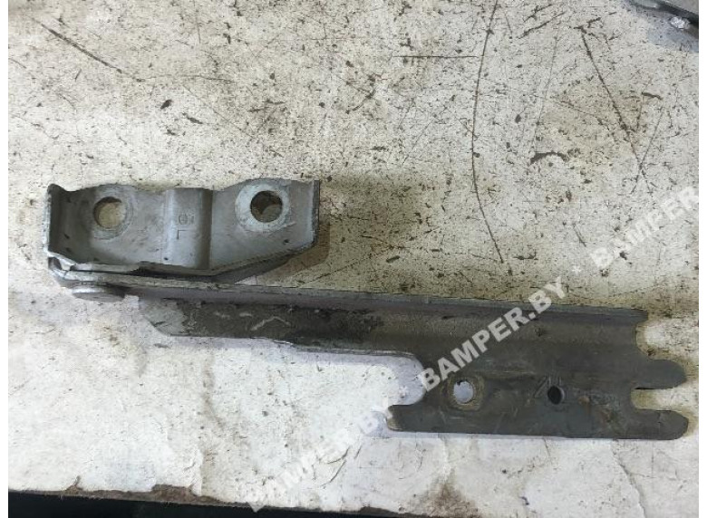 Петля капота левая к Mazda 323, 2003г.