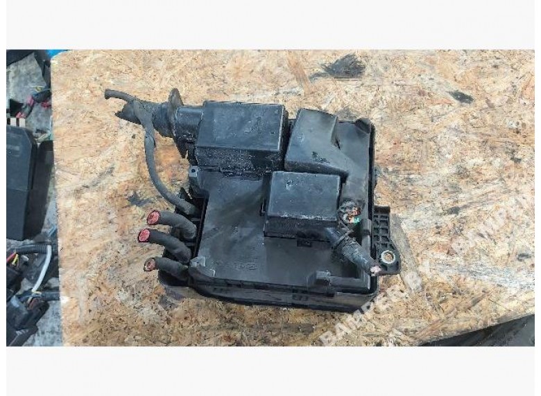 Блок предохранителей к Kia Ceed