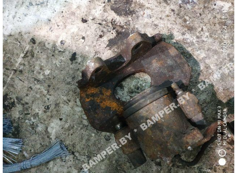 Суппорт передний левый к Volkswagen Transporter, 2005г.