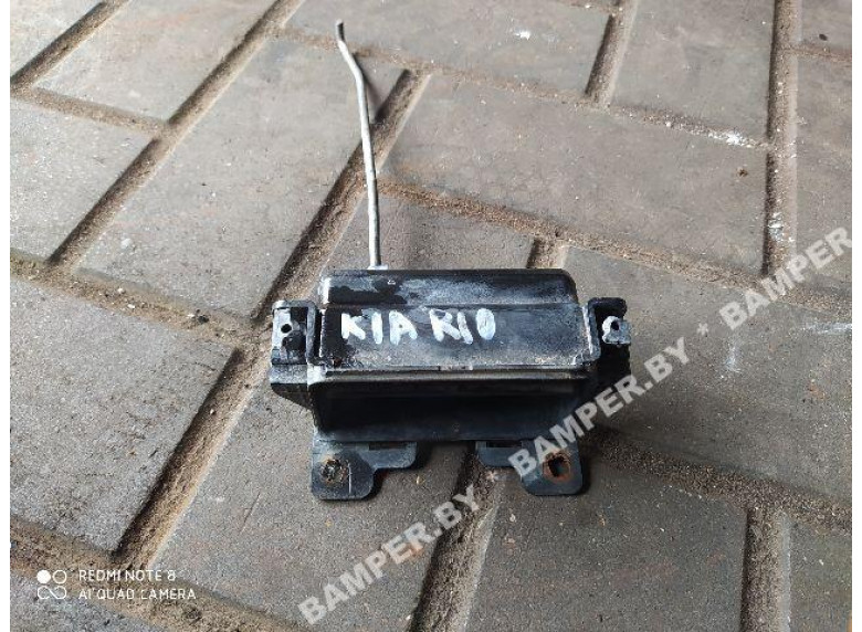 Кнопка открытия багажника к Kia Rio