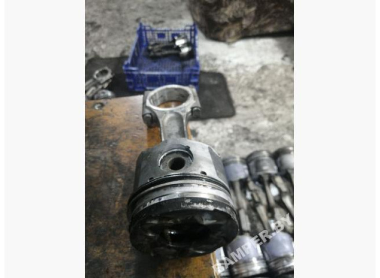 Поршень к Citroen Jumpy, 2003г.