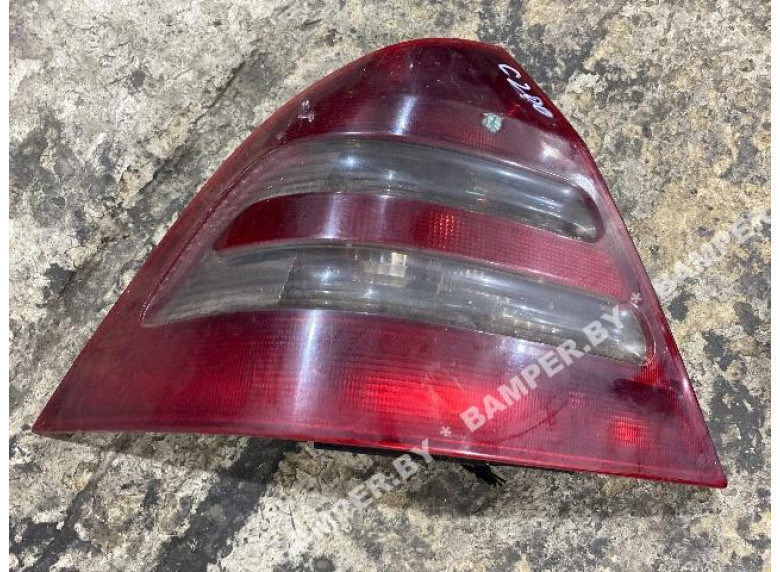 Фонарь задний левый к Mercedes C W203, 2000г.