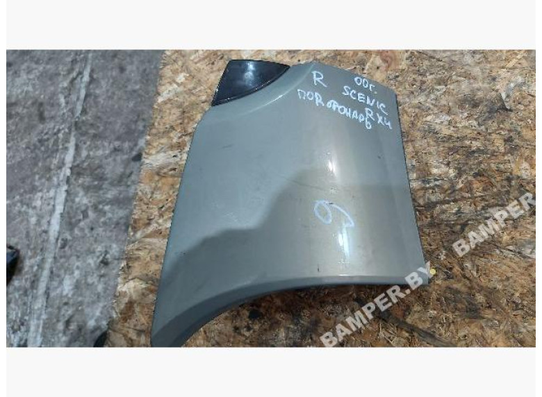 Накладка под фонарь правый к Renault Scenic RX4, 2001г.