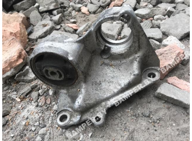 Кронштейн полуоси к Fiat Ulysse, 1999г.