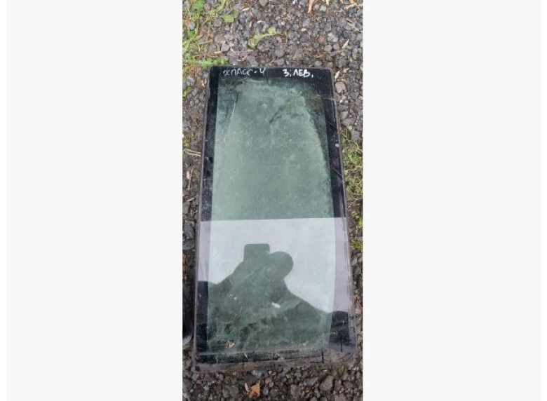 Форточка задняя левая к Renault Espace, 2003г.