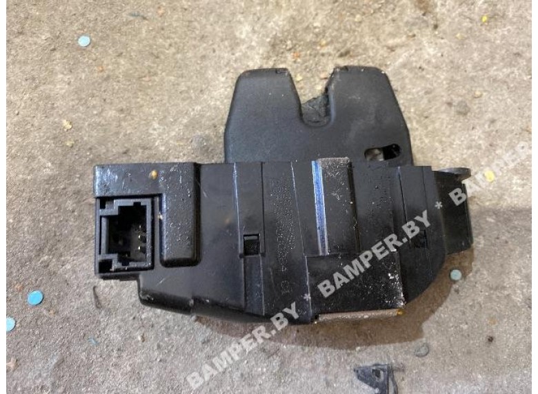 Замок багажника к Peugeot 308