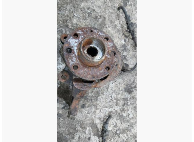 Ступица передняя правая к Opel Corsa, 2005г.