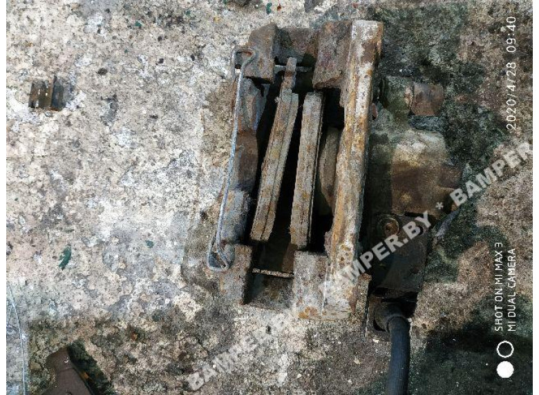 Суппорт передний правый к Renault Laguna, 2004г.