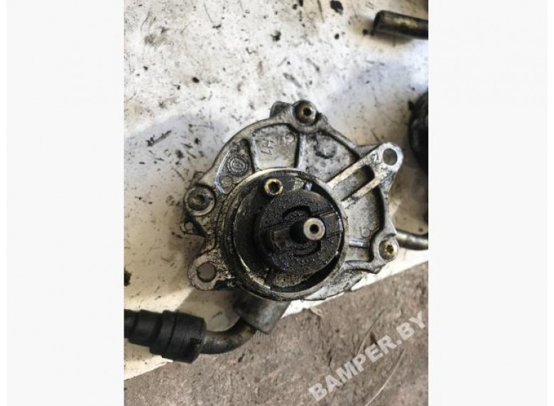 Насос вакуумный к Mercedes E W210